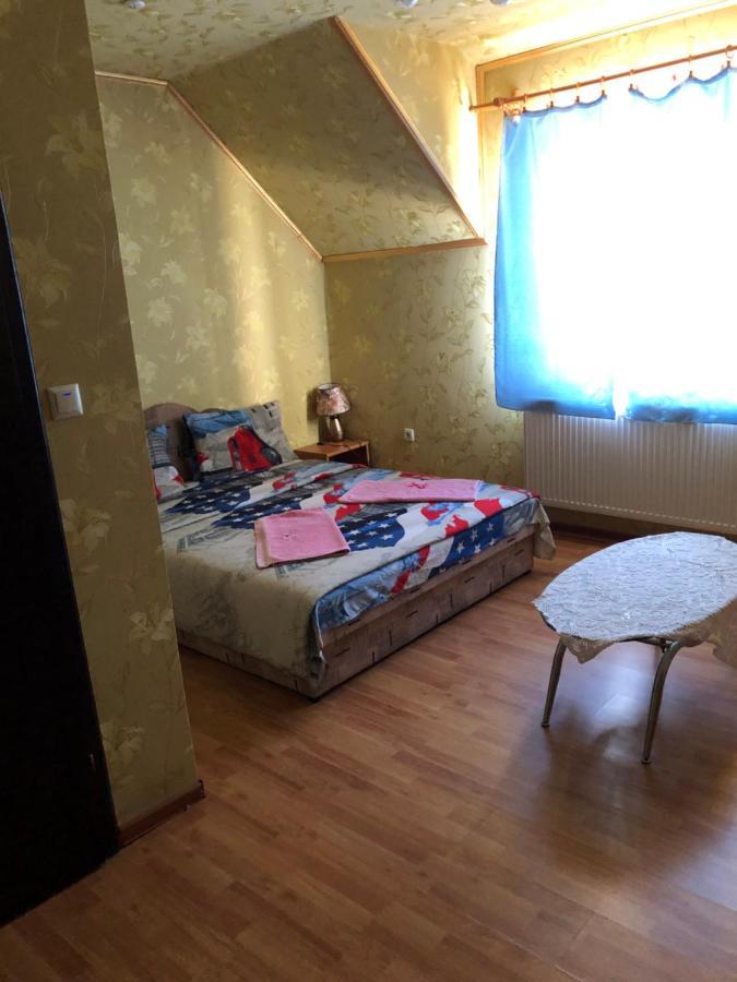 Holiday Bed & Breakfast Tisakerestur Exterior photo